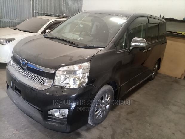 Toyota Voxy 2015 Matt Black - main view