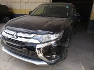 Mitsubishi Outlander 2015 Black