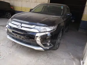 Mitsubishi Outlander 2015 Black