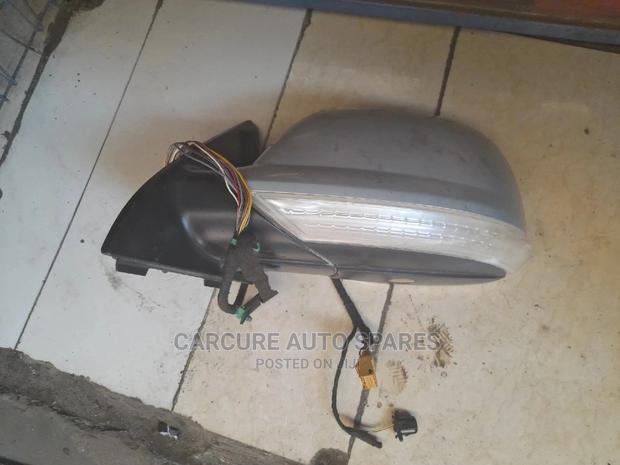 Volkswagen Toureg Side Mirrors - main view