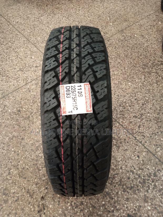 225/75r15 Bridgestone A/T - main view