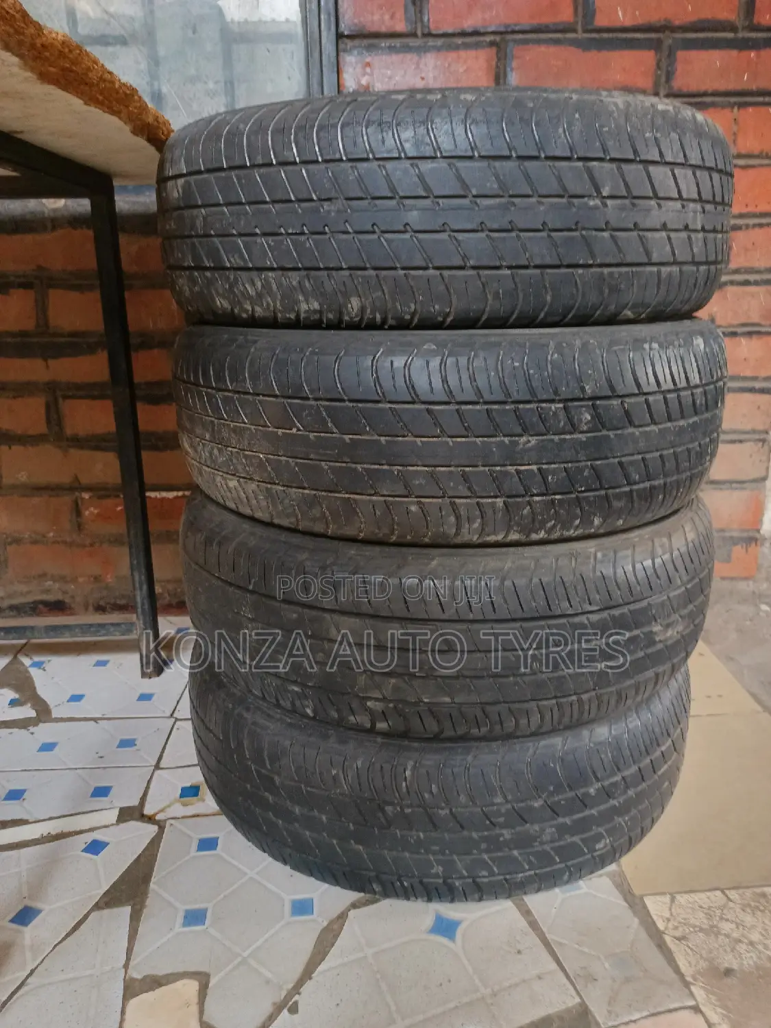 Dunlap Tyres Size 175/60r16 Per Pc