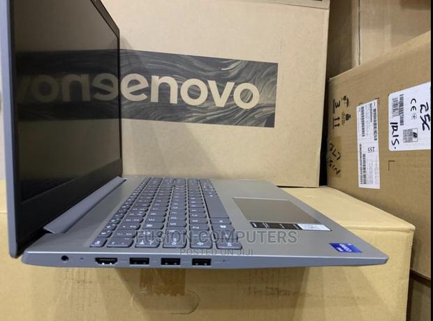 New Laptop Lenovo Ideapad 3 4GB Intel Core I5 1T