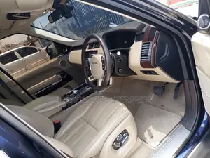 Land Rover Range Rover Vogue 2015 Blue