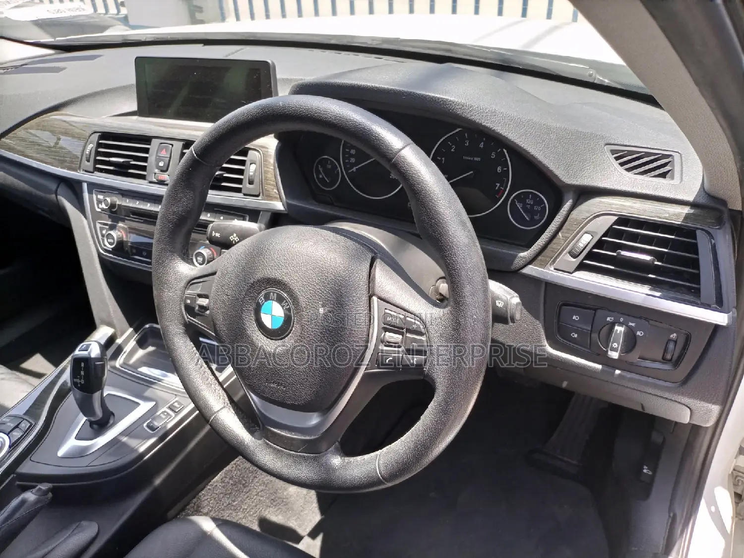 BMW 320i 2015 White