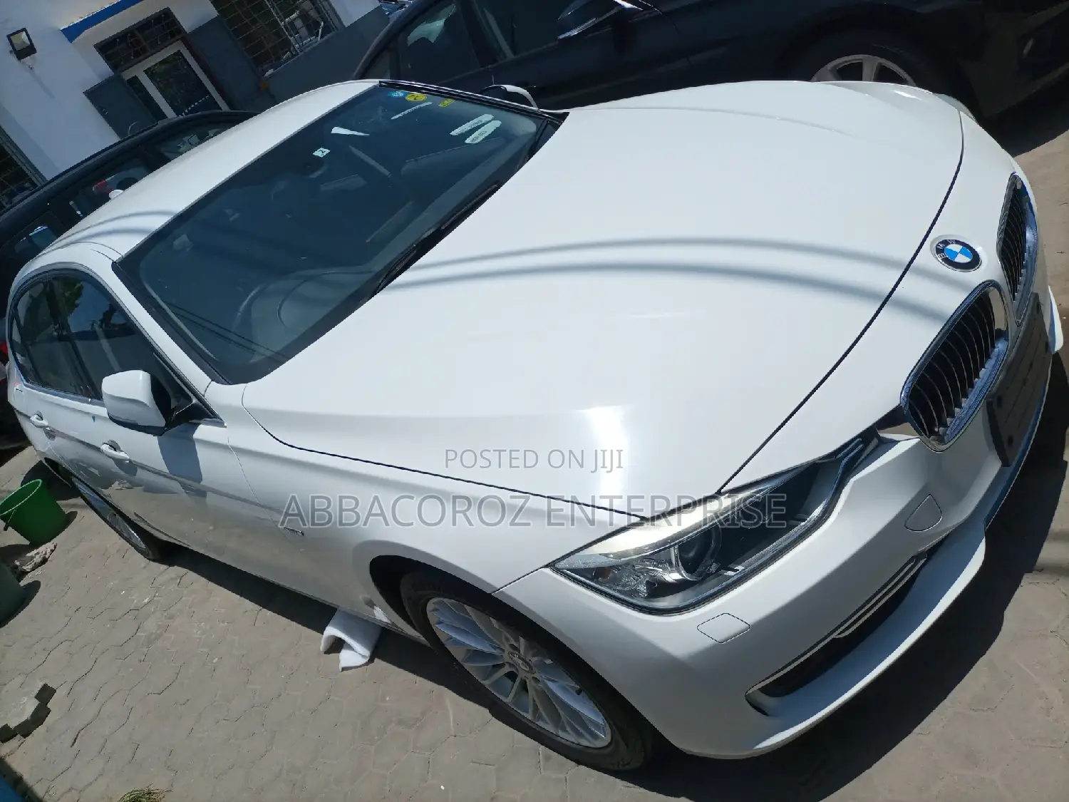 BMW 320i 2015 White