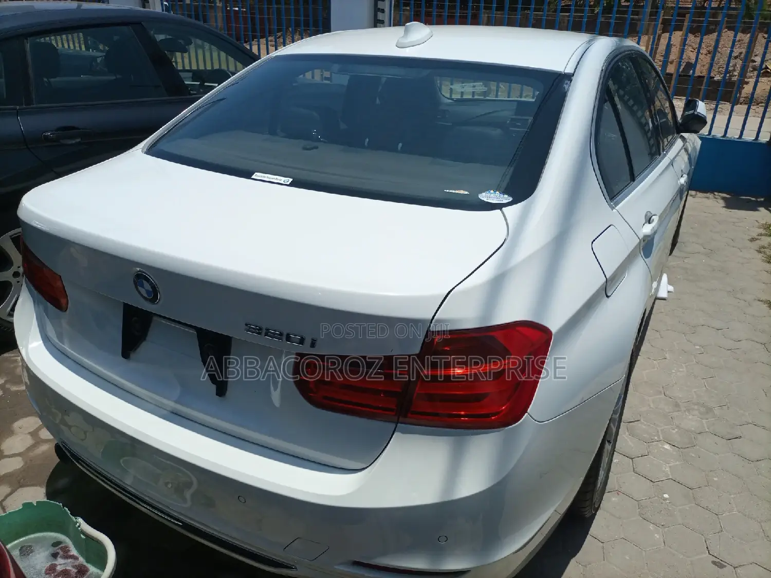BMW 320i 2015 White