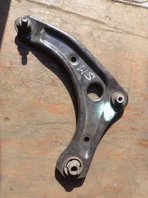 Ex Japan Arms for Nissan Note.