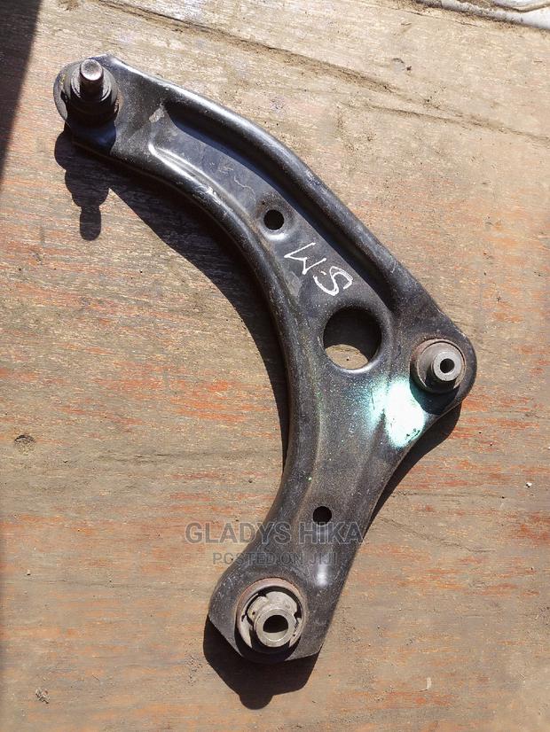 Ex Japan Arms for Nissan Note.