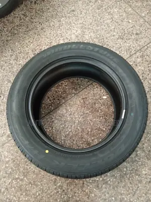 255/55r18 Bridgestone Tyre