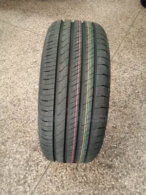 225/50r17 Goodyear Tyre