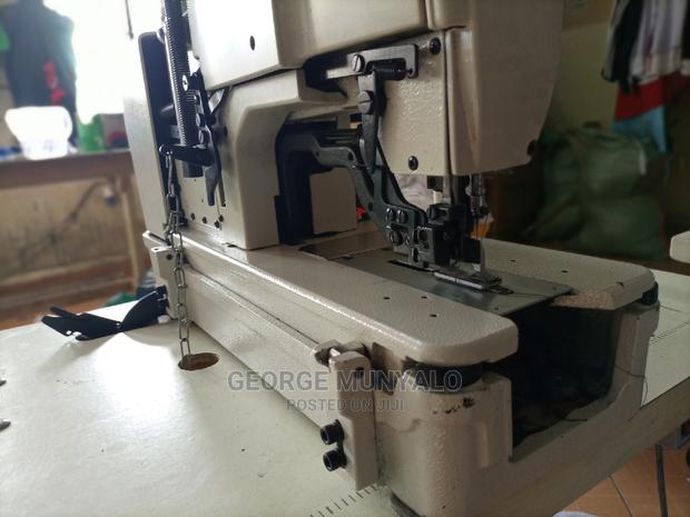 Button-Holing Sewing Machine - thumbnail 2