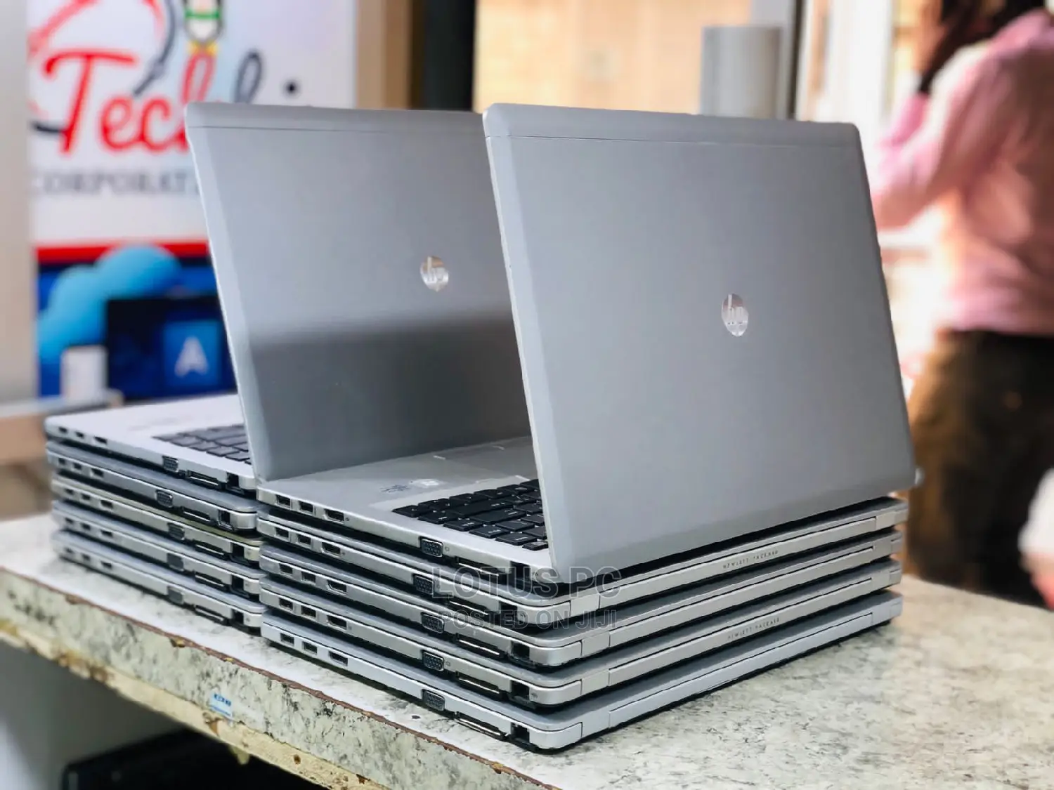 New Laptop HP 14-Dq1025cl 4GB Intel Core I7 HDD 500GB
