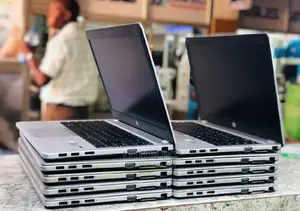 New Laptop HP 14-Dq1025cl 4GB Intel Core I7 HDD 500GB