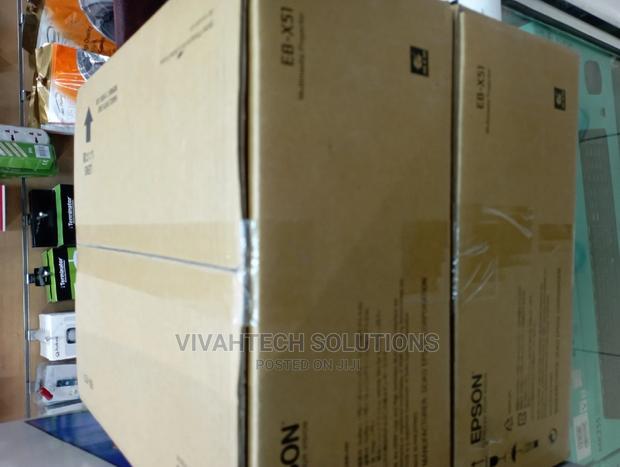 Epson EB-X51 Projector - thumbnail 2