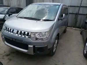 Mitsubishi Delica 2015 Gray