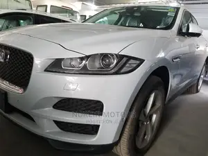 Jaguar F-Pace 2017 Pearl