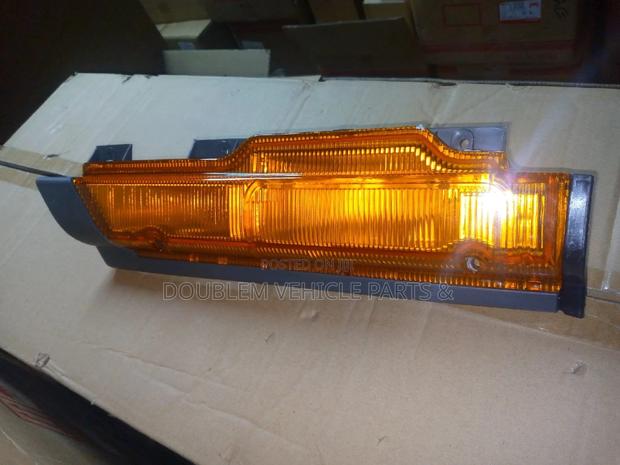 Sidelamp Mitsubishi Canter 4D32 - main view