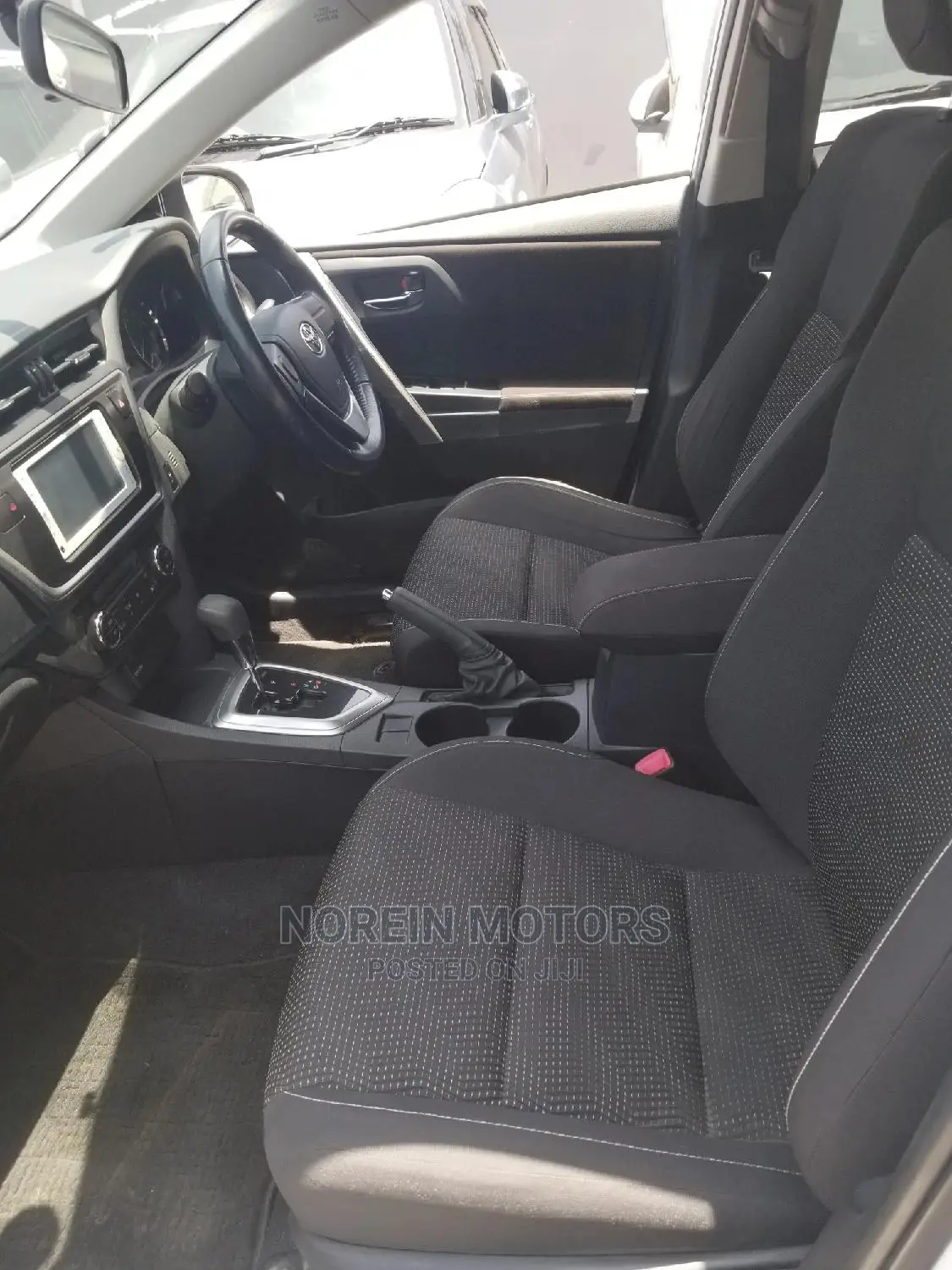 Toyota Auris 2015 White