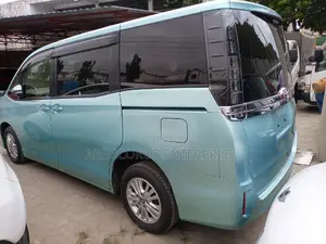 Toyota Voxy 2014 SV Premium Green