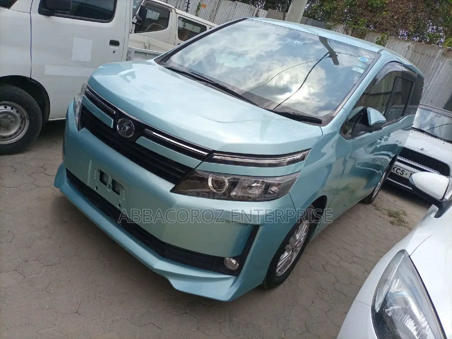 Toyota Voxy 2014 SV Premium Green