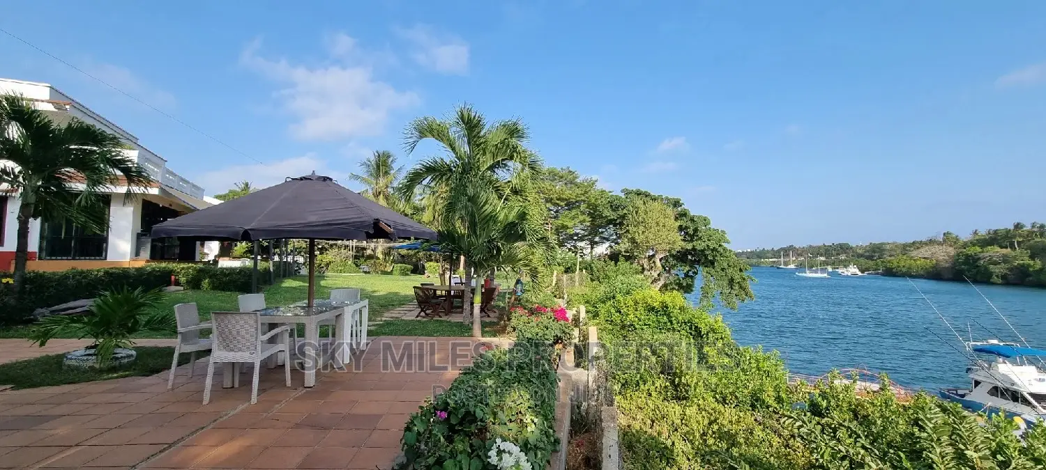 Holiday Villa's Mtwapa Creekside