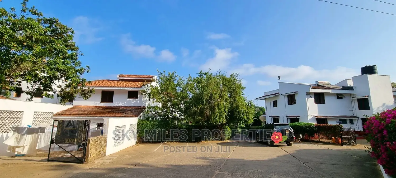 Holiday Villa's Mtwapa Creekside