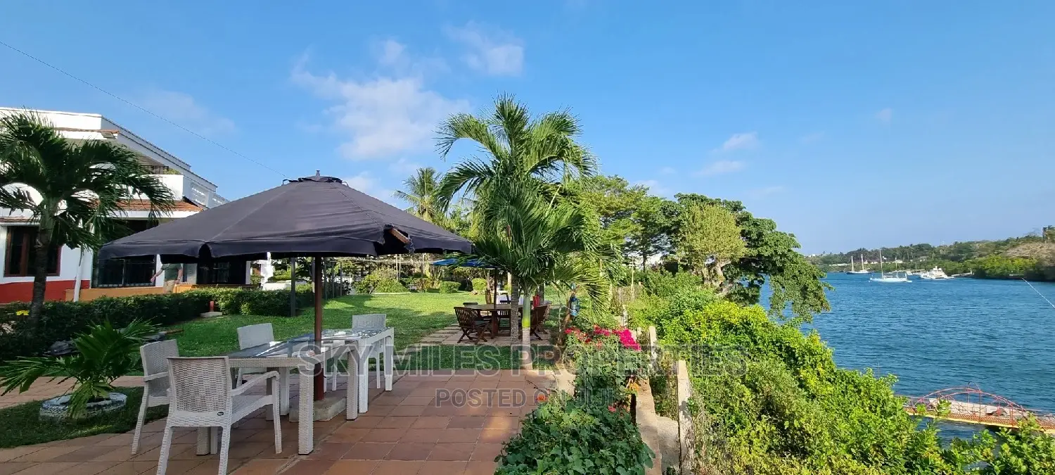 Holiday Villa's Mtwapa Creekside