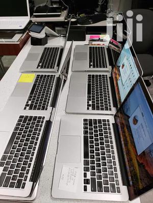 Laptop Apple MacBook Pro 4GB Intel Core i5 HDD 500GB