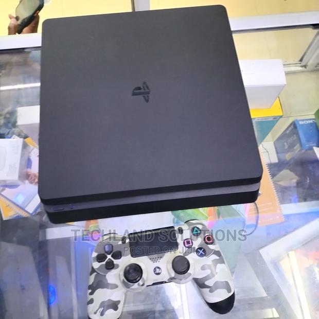 Used SONY Playstation 4 Slim