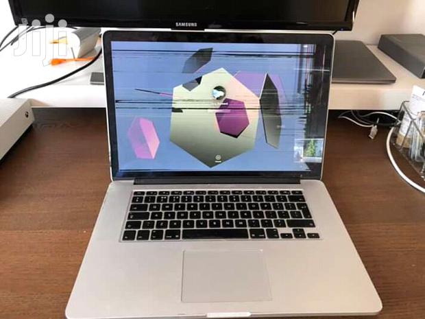 Laptop Apple MacBook Pro 4GB Intel Core i5 HDD 500GB - thumbnail 2