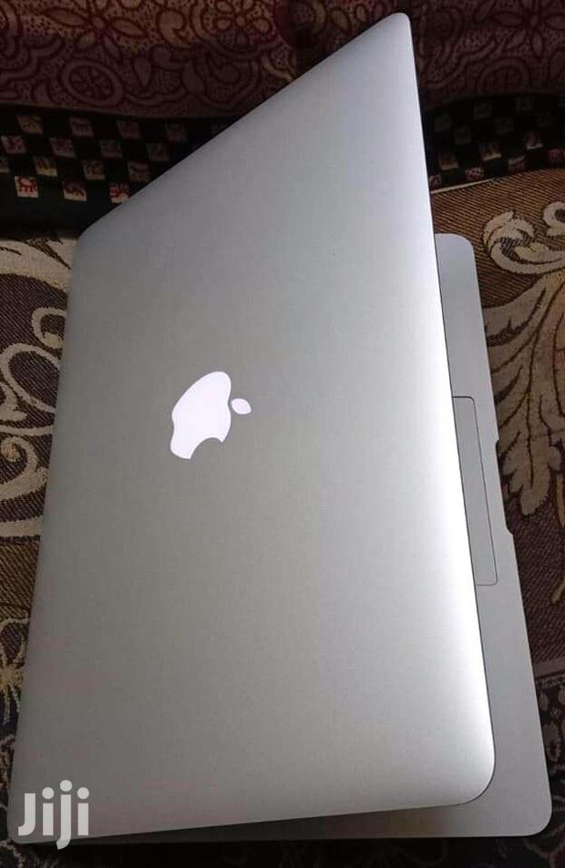 Laptop Apple MacBook Pro 4GB Intel Core i5 HDD 500GB - thumbnail 3
