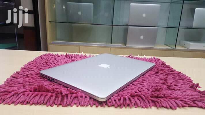 Laptop Apple MacBook Pro 4GB Intel Core i5 HDD 500GB