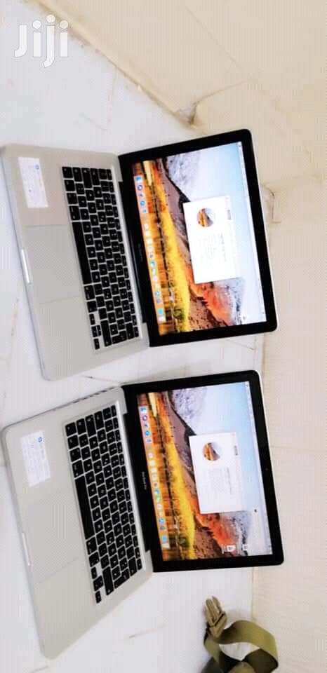 Laptop Apple MacBook Pro 4GB Intel Core i5 HDD 500GB - main view