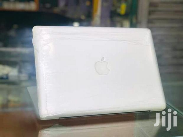 Laptop Apple MacBook Pro 4GB Intel Core i5 HDD 500GB - thumbnail 2