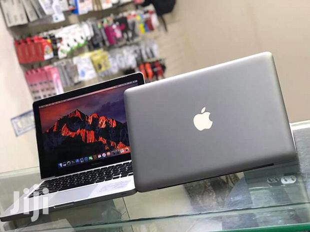 Laptop Apple MacBook Pro 4GB Intel Core i5 HDD 500GB