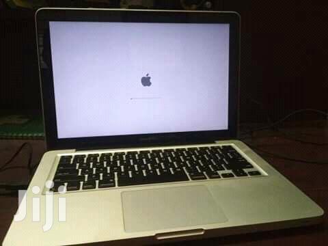 Laptop Apple MacBook Pro 4GB Intel Core i5 HDD 500GB - main view