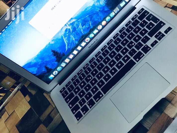 Laptop Apple MacBook Air 8GB Intel Core i5 SSD 256GB