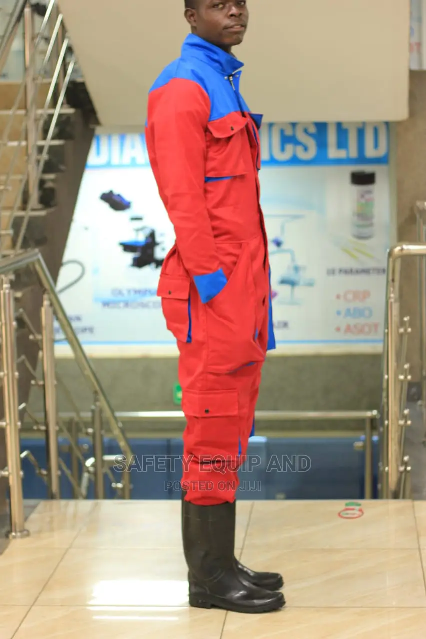 Red Cargo -Combined With Blue Twill