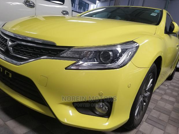 Toyota Mark X 2014 Yellow - thumbnail 2