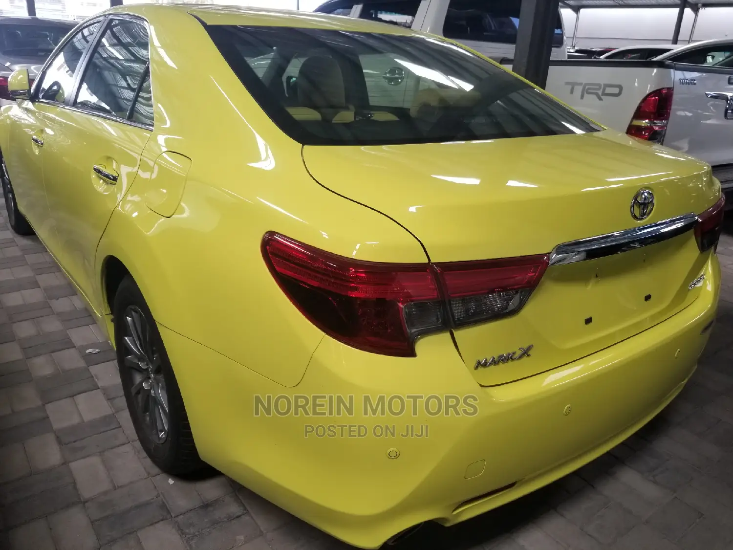 Toyota Mark X 2014 Yellow
