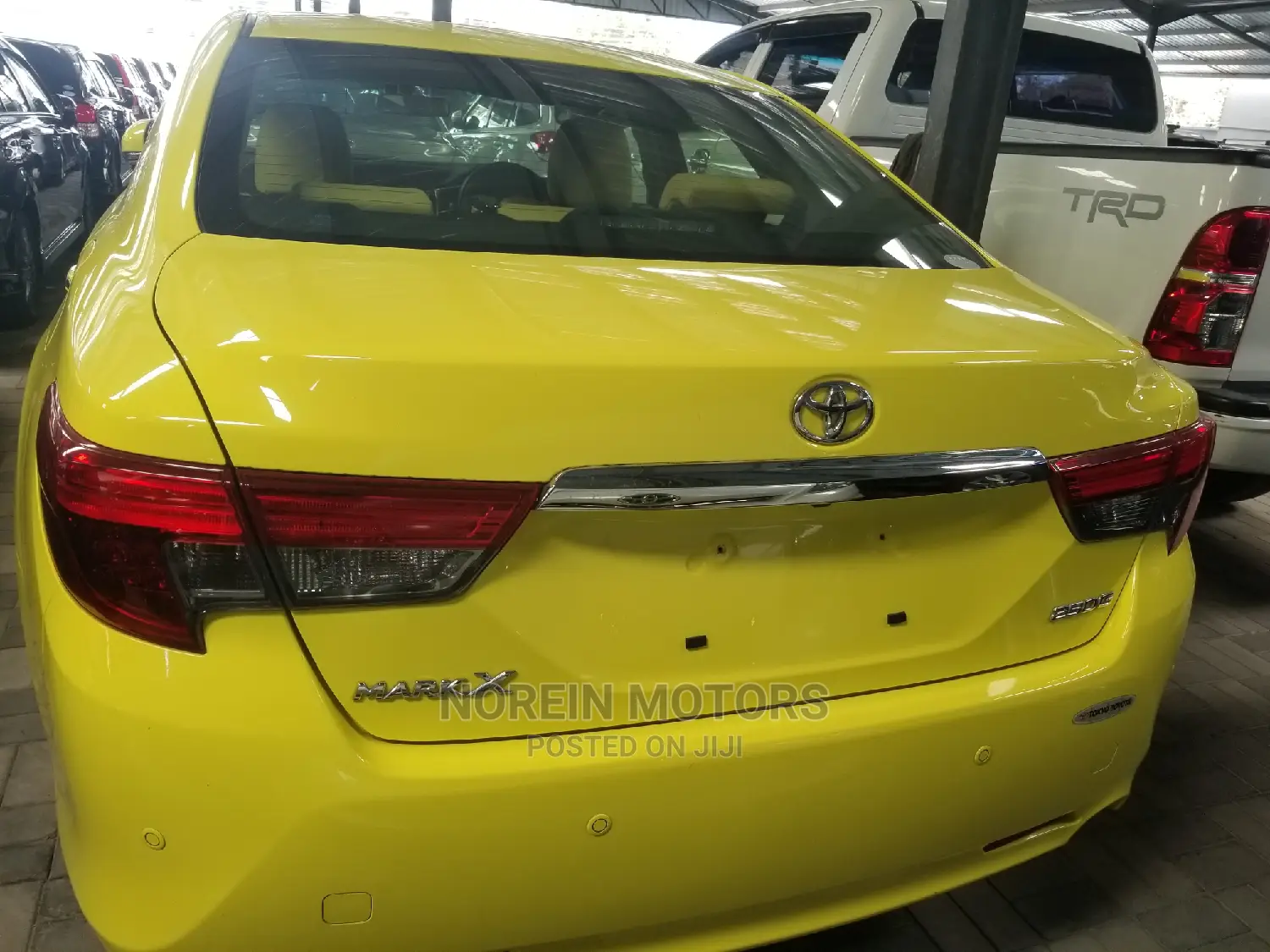 Toyota Mark X 2014 Yellow