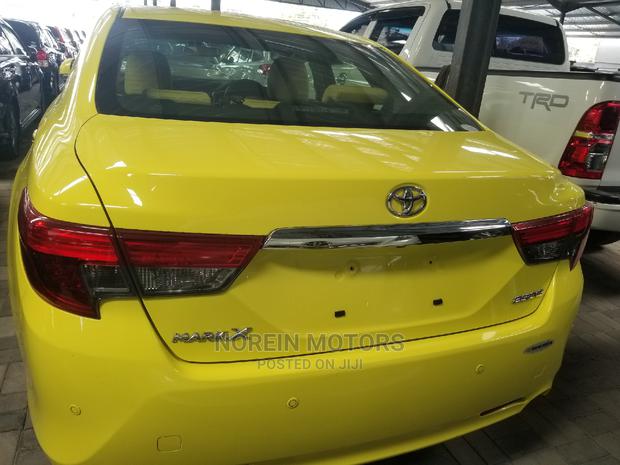 Toyota Mark X 2014 Yellow - thumbnail 9