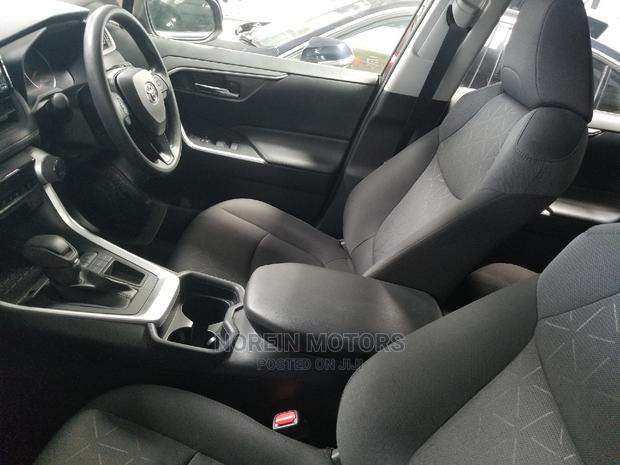 Toyota RAV4 2019 Black - thumbnail 9
