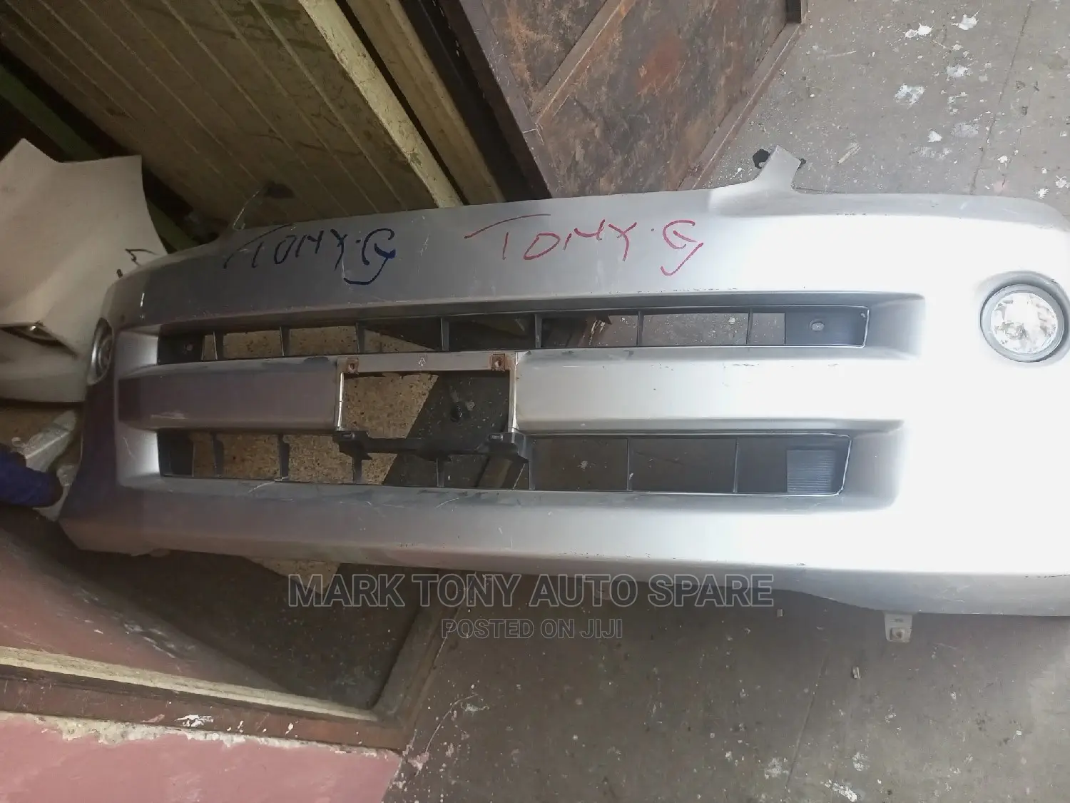 Noah 2002 Front Bumper