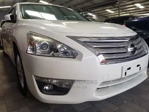 White 2014 Nissan Teana - Luxury Sedan Available
