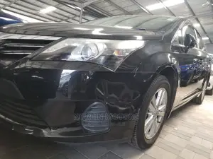Toyota Avensis 2015 Black