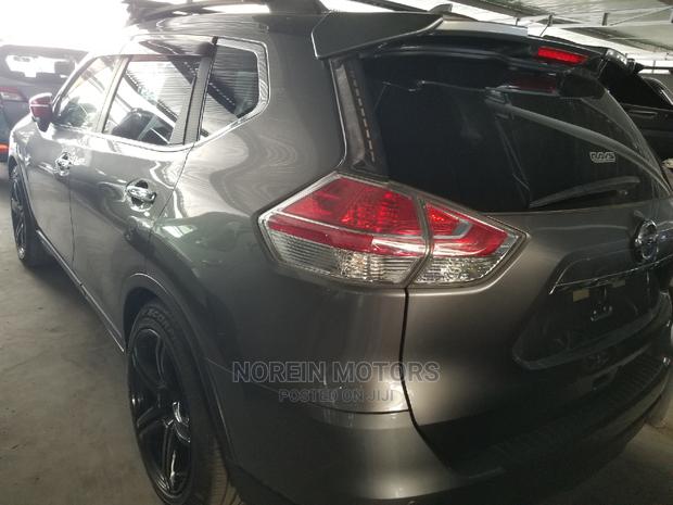 Nissan X-Trail 2015 Silver - thumbnail 6
