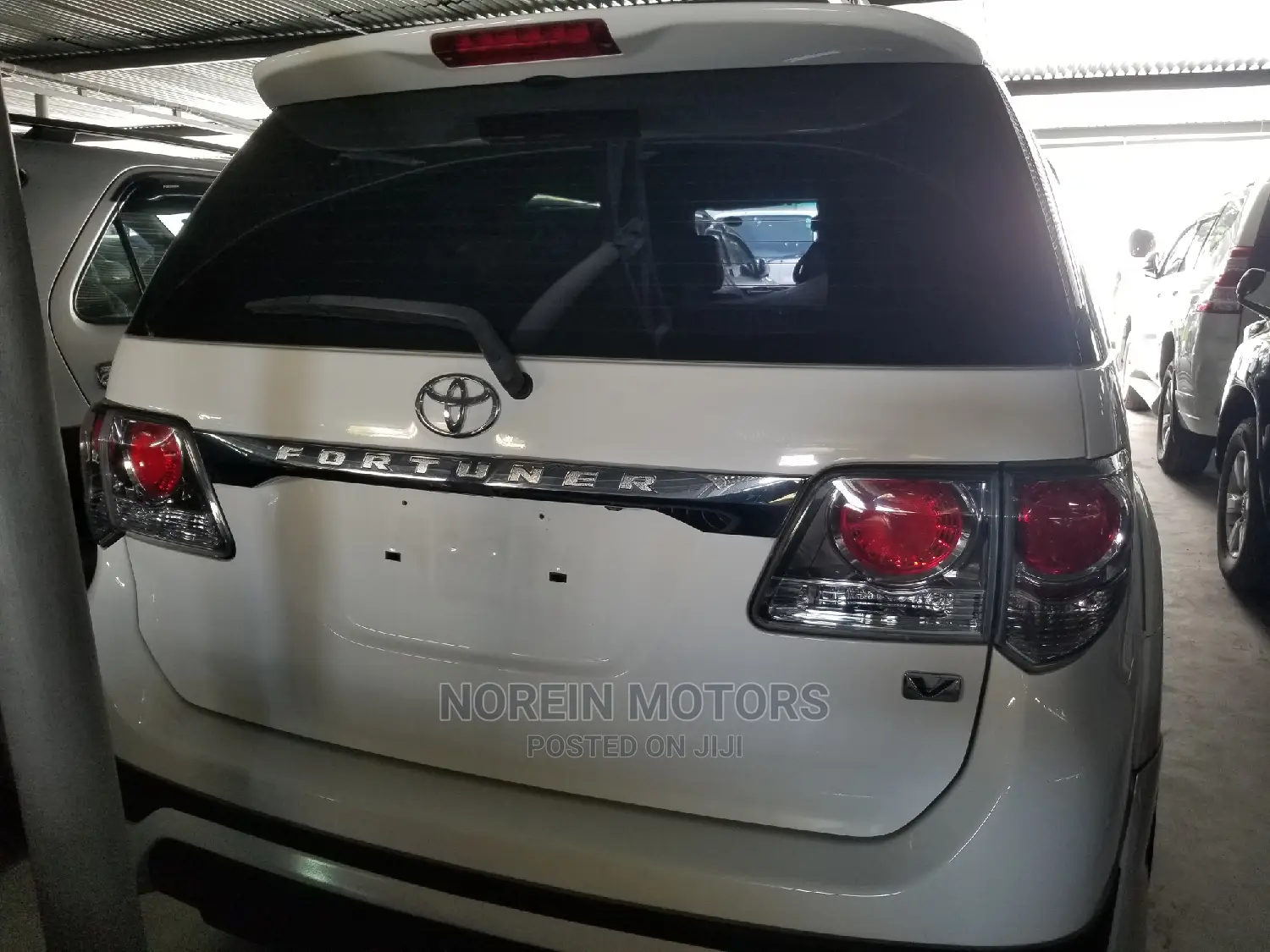Toyota Fortuner 2014 Pearl