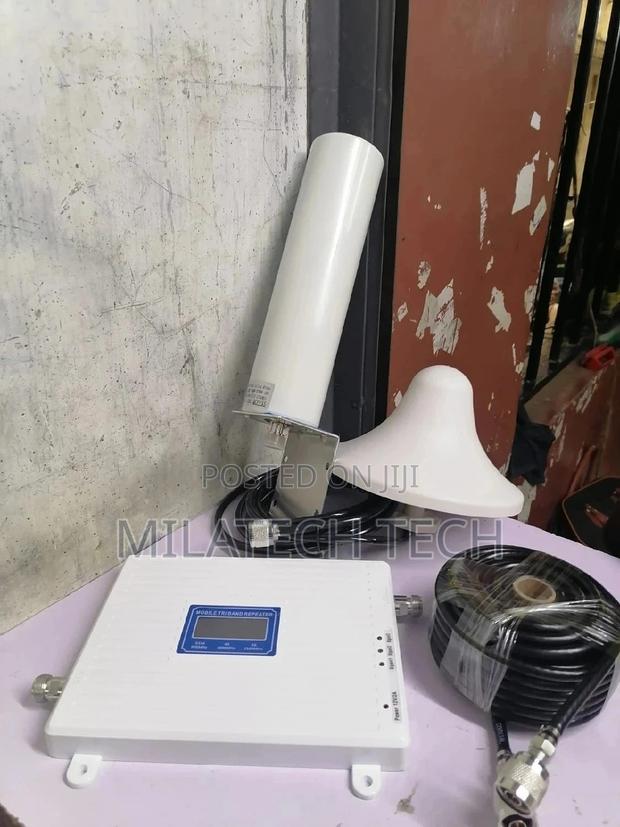 ? 2G,3G,4G Signal Network Booster Triband Signal Booster